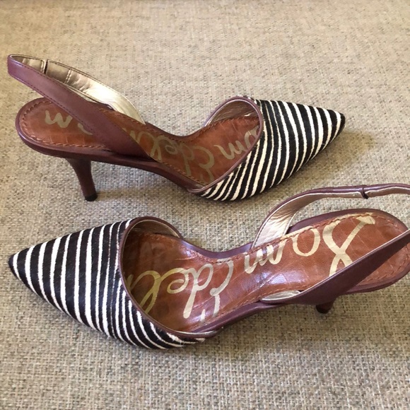 sandals - Picture 2 of 2